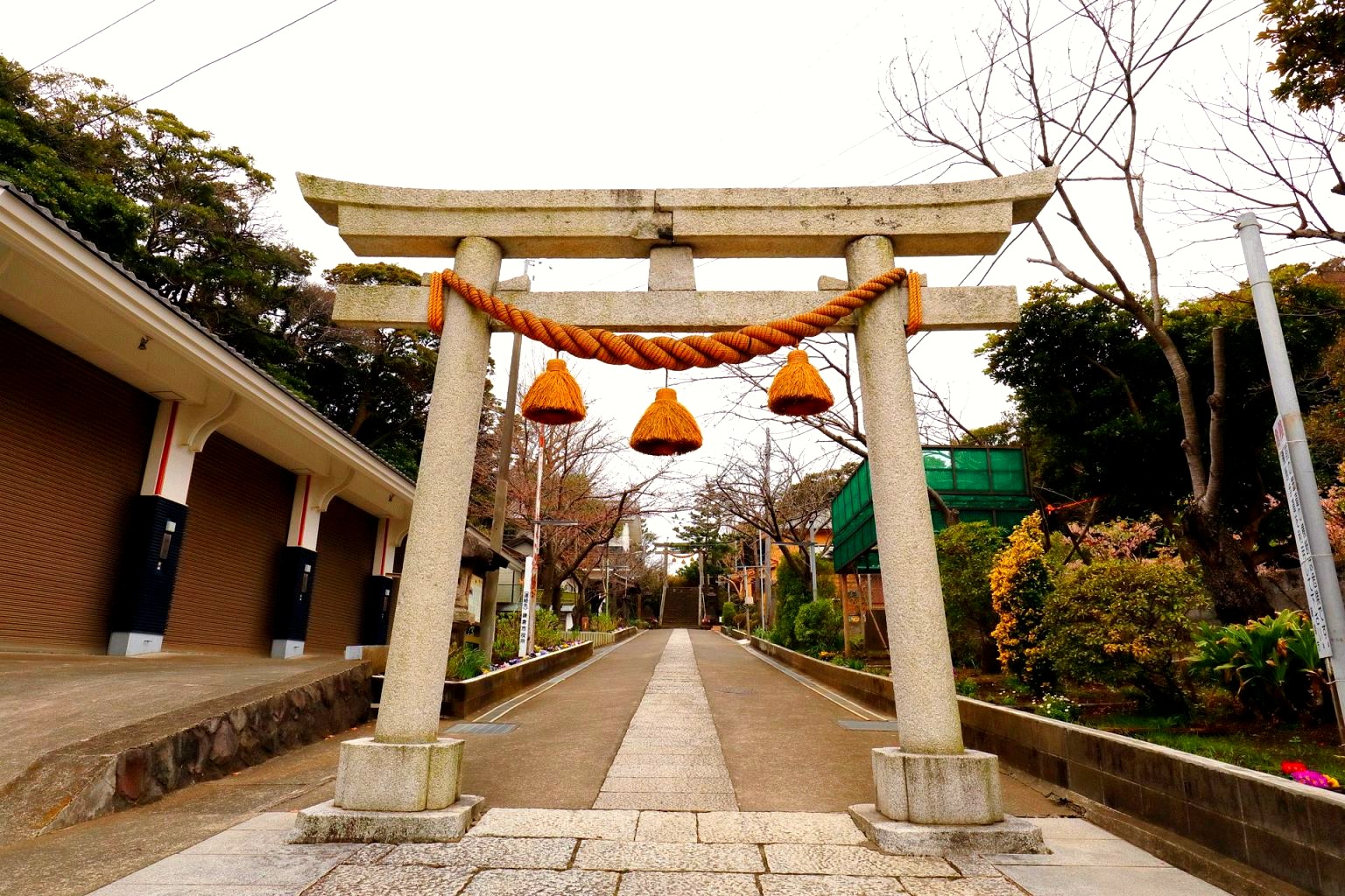 小動神社